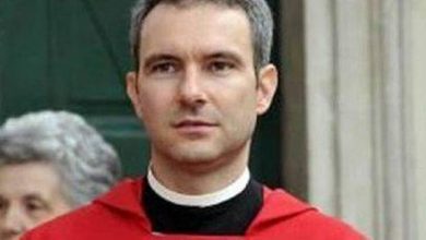 Photo of Chi è Carlo Alberto Cappella? Il monsignore arrestato per pedopornografia