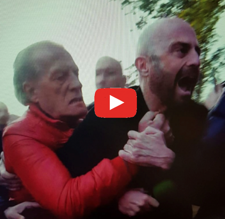 Striscia la Notizia, brutale aggressione all'inviato Luca Abete: come lo riducono