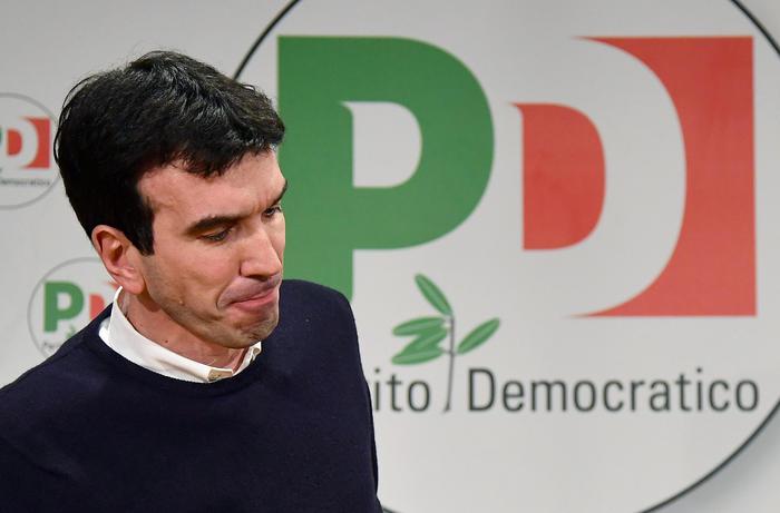PD RINVIA ASSEMBLEA, IN STAND BY SU SEGRETARIO E GOVERNO