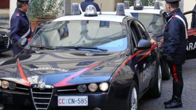 Photo of Lecce, uccide la moglie e si costituisce ai carabinieri