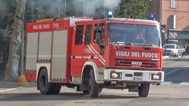 Photo of Incendio a Bologna: morto un medico  e quattro vigili feriti