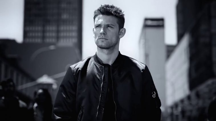 Alex Pettyfer – Wiki, Biografia, Foto, Altezza e Peso