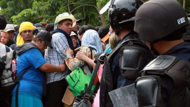 Photo of Bimba migrante di 7 anni muore disidratata al confine americano