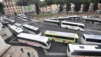 Photo of Uomo investito da un autobus a Roma davanti alla Stazione Tiburtina