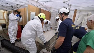 Photo of Emanuela Orlandi, aperte le due tombe in Vaticano: “nessun resto umano”