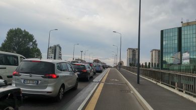 Photo of Milano, lavori ai binari del tram 14: traffico in tilt