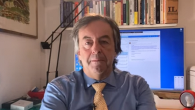 Photo of Coronavirus, Roberto Burioni: “Questa la settimana più brutta”