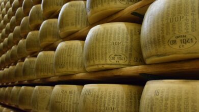 Photo of La tradizione incontra il digitale: cresce la vendita online del Parmigiano Reggiano